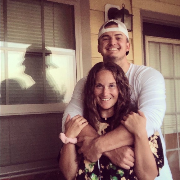 Meet your Posher, Aubrey - Picture 3 of 12